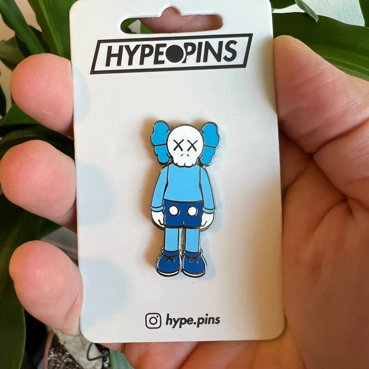 Hypebeast Kaws Blue Sky Hard Enamel Pin